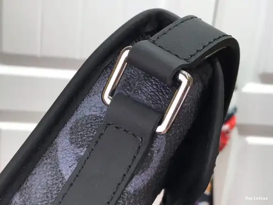 Cheap AMAZON VUITTON NANO MESSENGER LOUIS 0616